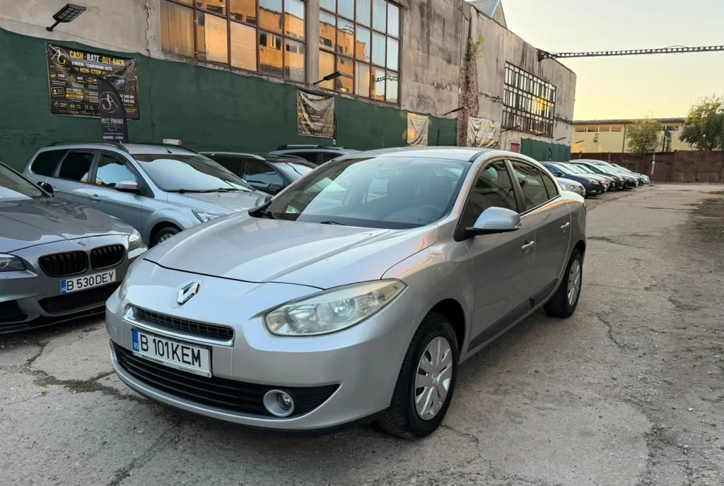 Renault Fluence 1 6 110 CP bull 2011 bull 181 000 km bull 3 490 euro 3 490 eur