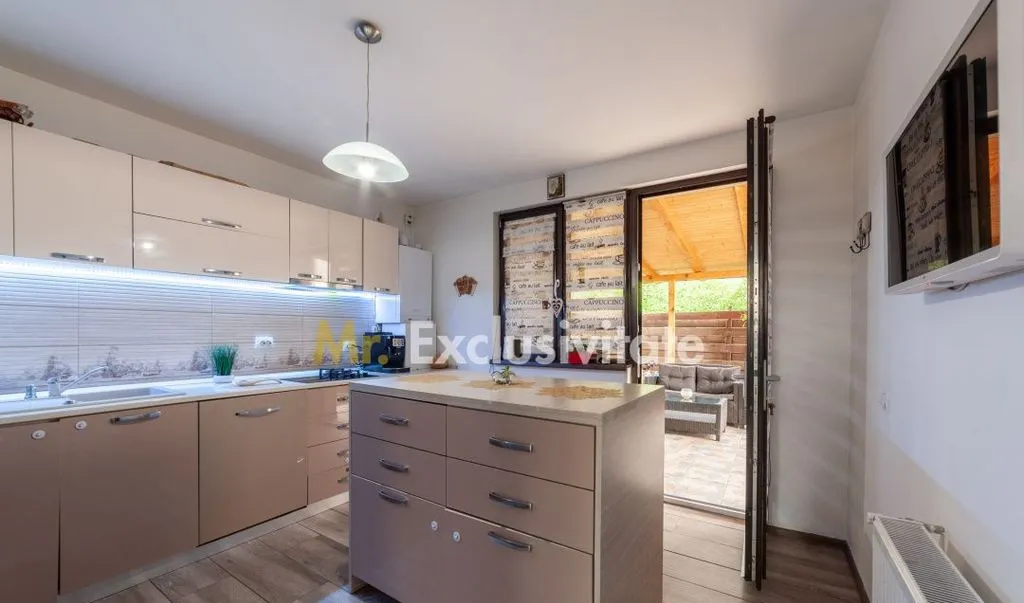 Casa cu 5 camere Stefanesti Aleea Viilor ag