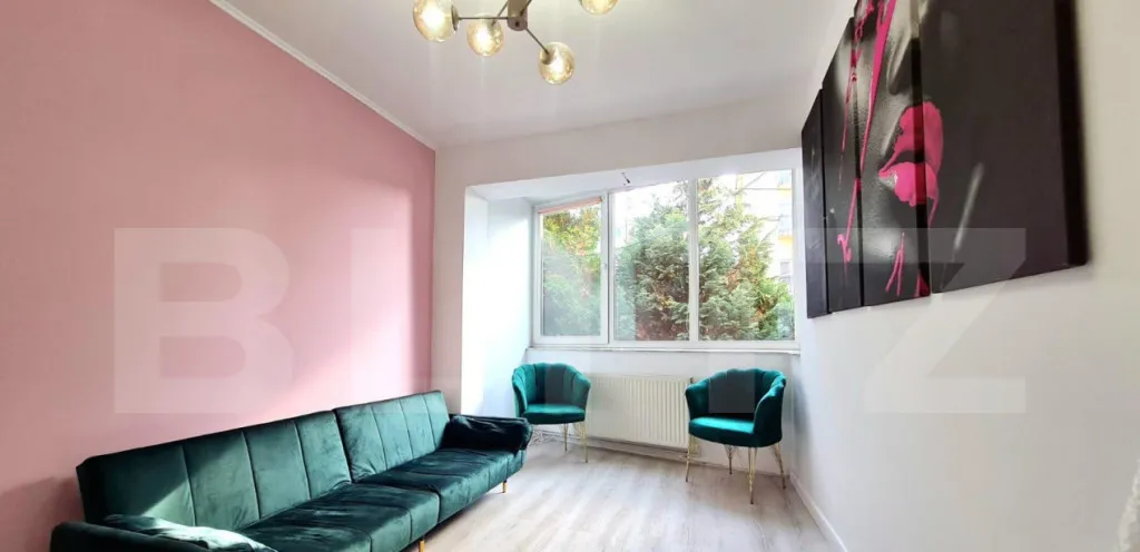 Apartament 3 camere 55 30 mp terasa si parcare zona Gheor