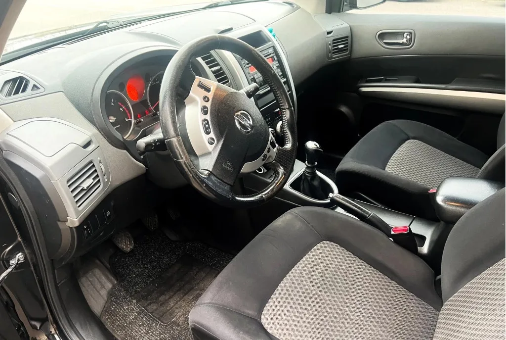 Nissan X-Trail 2008 4x4 manual 3 500 eur