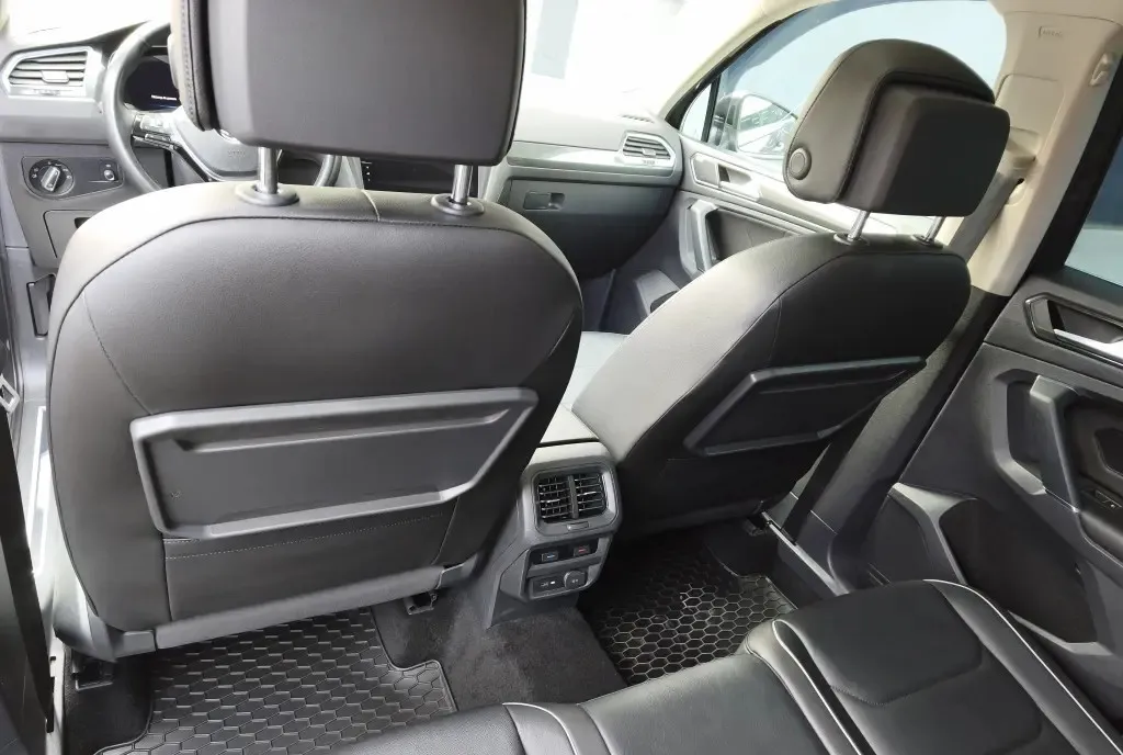 VW Tiguan 2 0 BiTDI 240CP / 4Motion / DSG7 Q500 / Urano Grey 5K / Highline FULL 18 890 eur