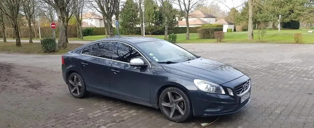 Volvo S60 D3 autoturism 9 500 eur