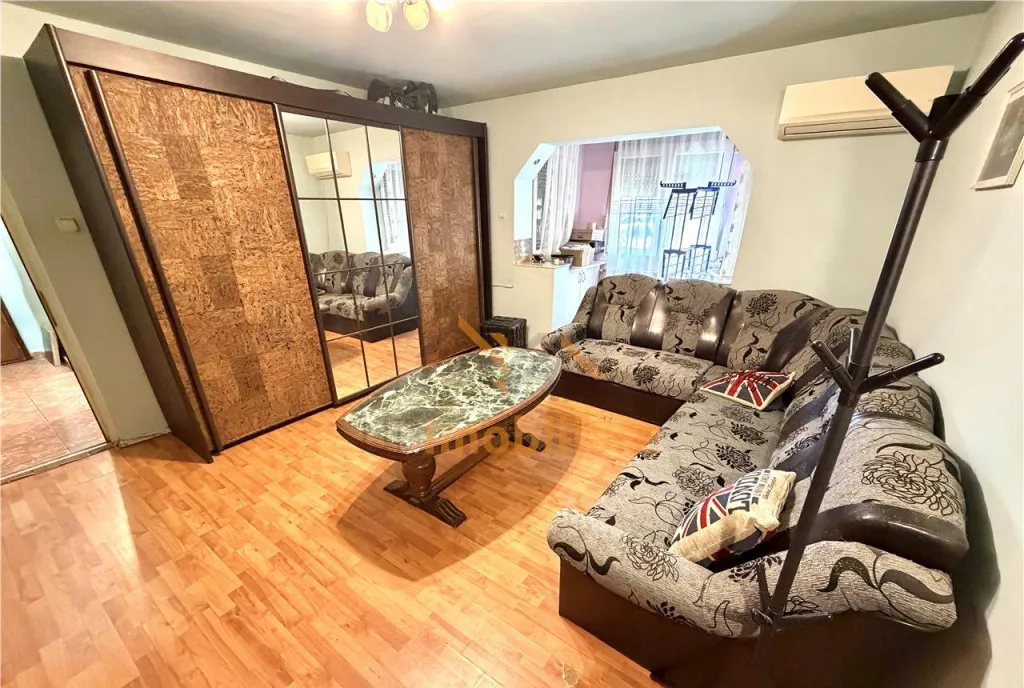 Apartament cu 2 camere tip Q parter rogerius
