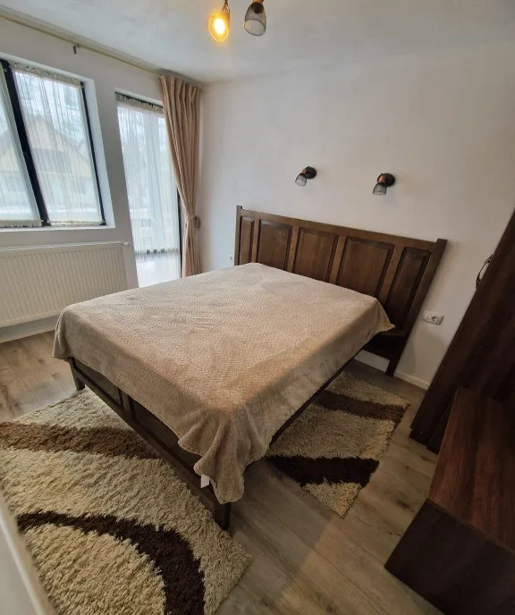 Vand vila tip duplex in localiatea Ceahlau