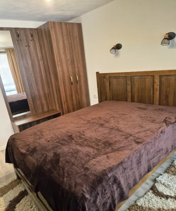 Vand vila tip duplex in localiatea Ceahlau