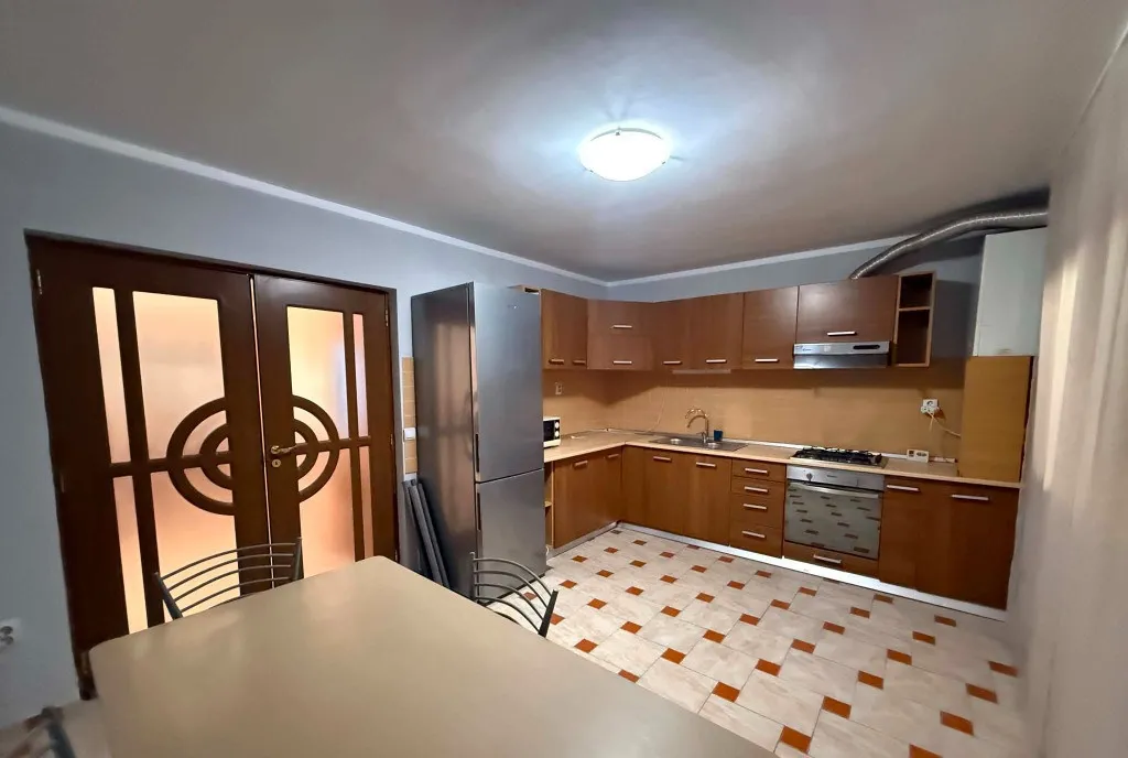 Duplex spatios cu 4 camere/2 locuri parcare/ Andrei Muresanu