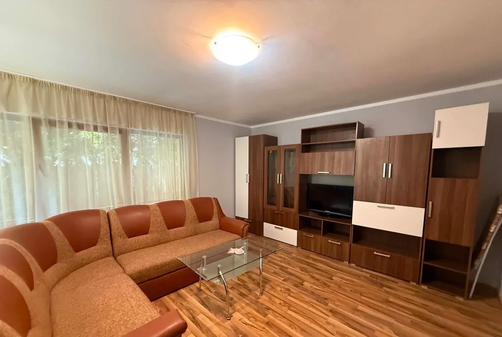 Duplex spatios cu 4 camere/2 locuri parcare/ Andrei Muresanu