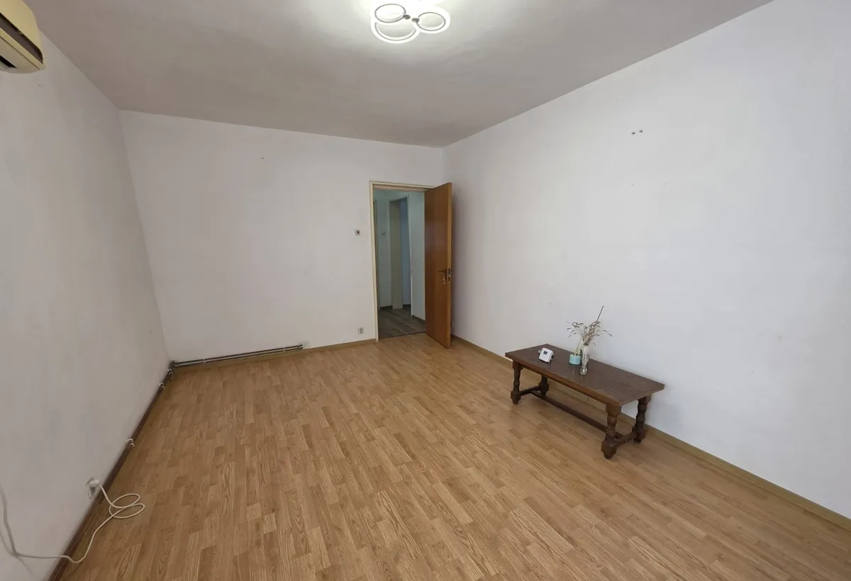 Bucur Obor 3 minute metrou pe sos Colentina vav magazinul Bucur Obor
