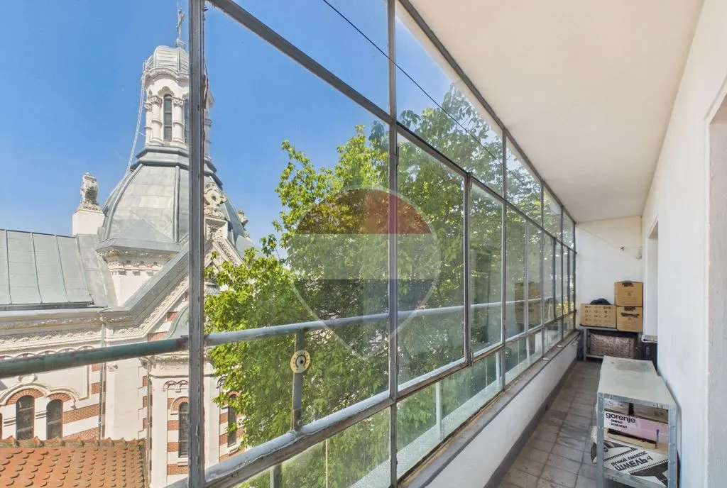 Piata Amzei 7 9 vedere Biserica Amzei Ap 3 camere 108 mp