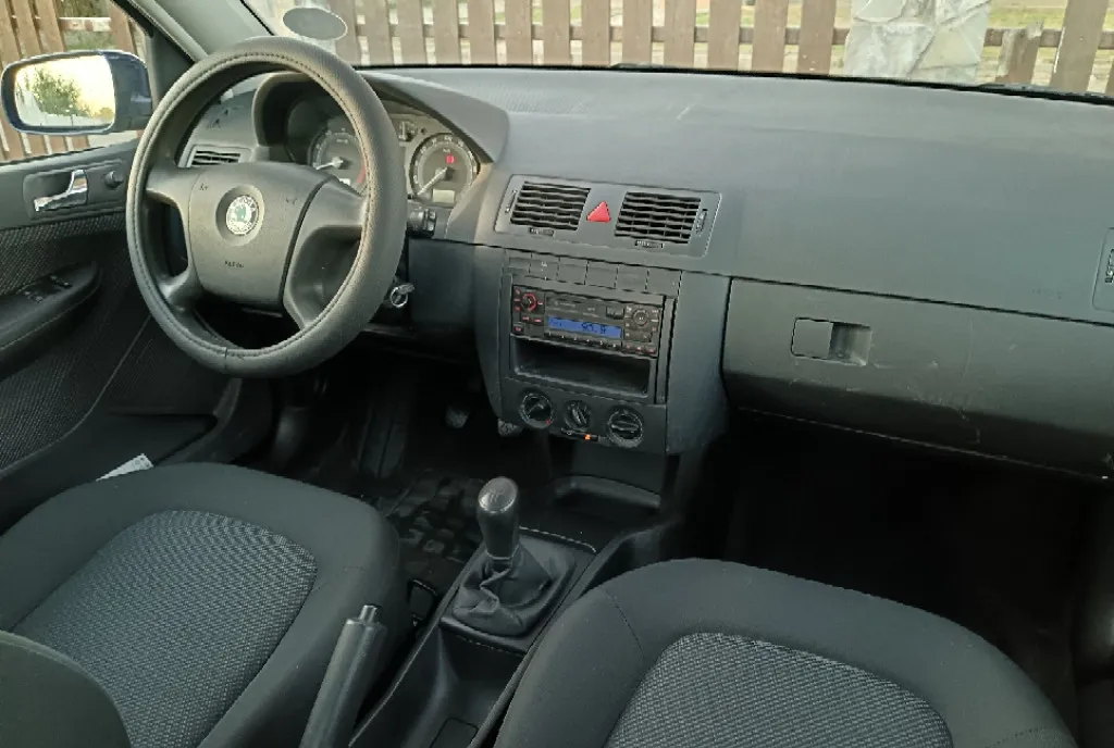 Skoda Fabia 1 2 /2005/un singur proprietar/185000km 1 100 eur