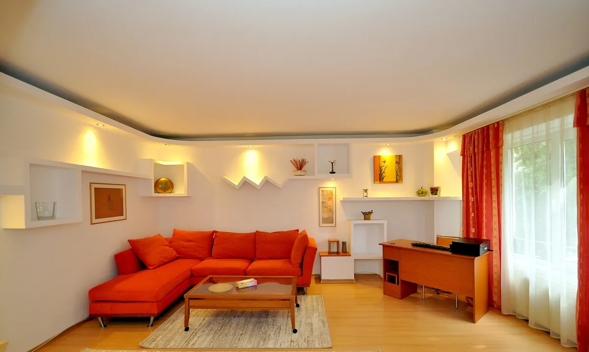 13 Septembrie Panduri apartament 2 camere decomandat etaj 1 renovat