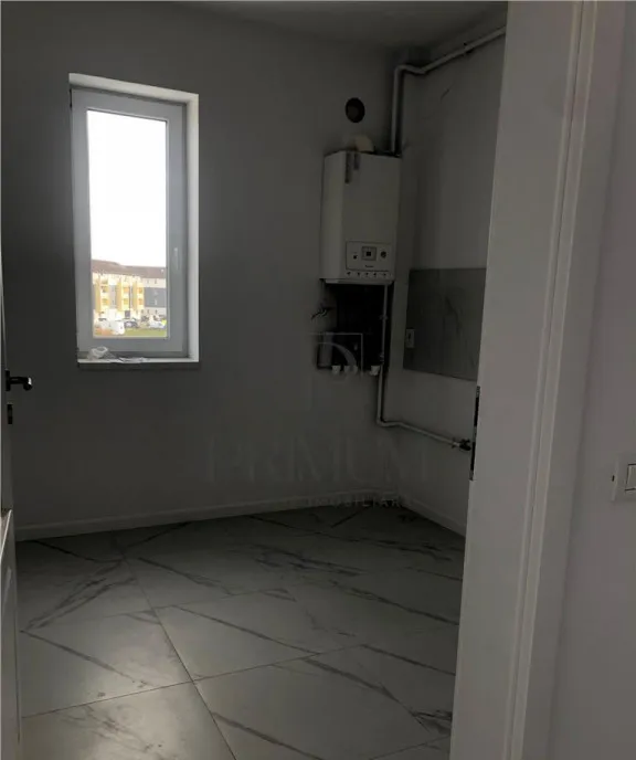 Semicentral ap 1 camera mobilat utilat centrala propr
