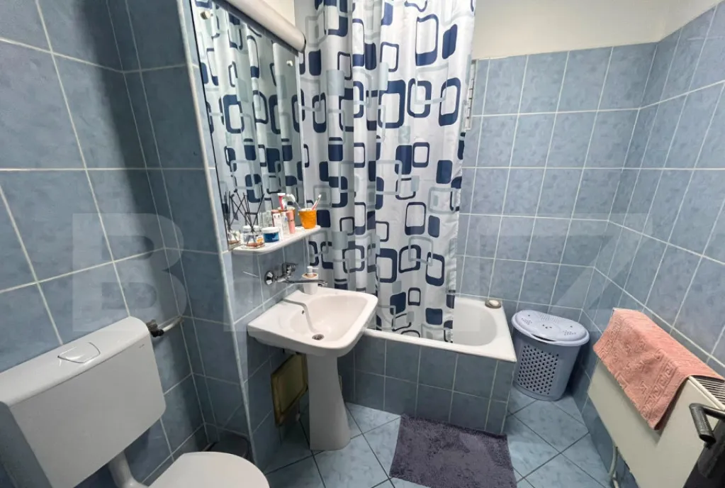 Apartament 2 camere 44 18 mp decomandat etaj 2 zona Daci