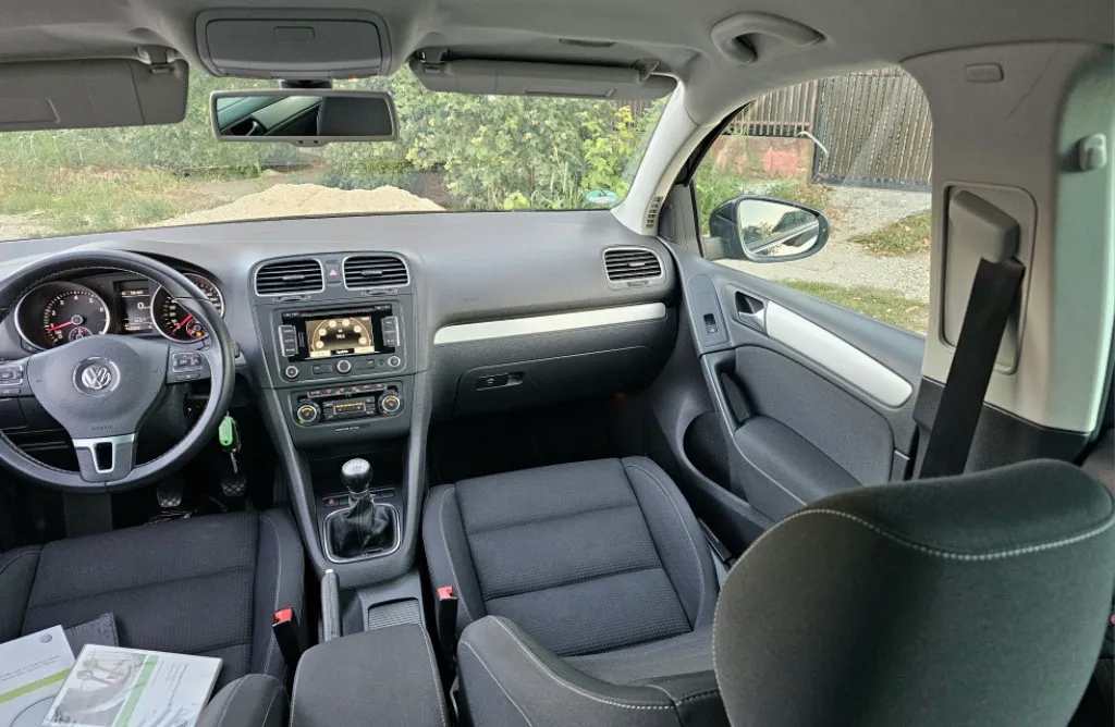 VW Golf 6 1 4 TSI Navigatie Parkassist Icirc ncalzire Scaune 5 490 eur