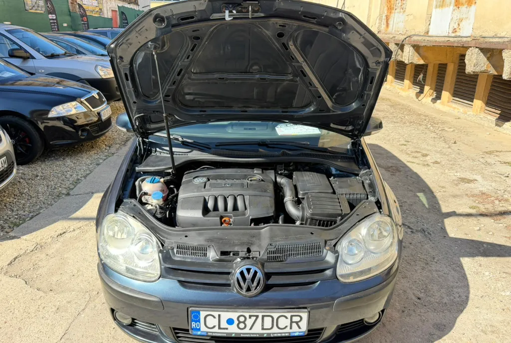 VW Golf 5 1 6 MPI 102 CP bull 2006 bull 116 000 km bull Climatronic 2 290 eur