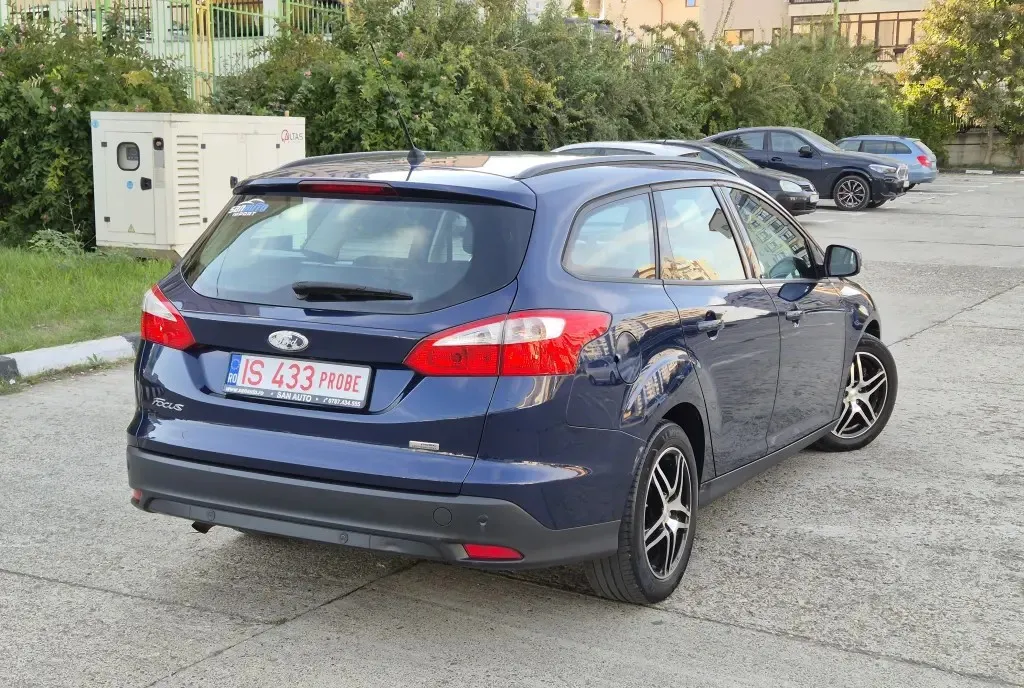 Ford Focus 2011 1 6 TDCi 115 CP euro 5 / RATE fara avans 4 990 eur
