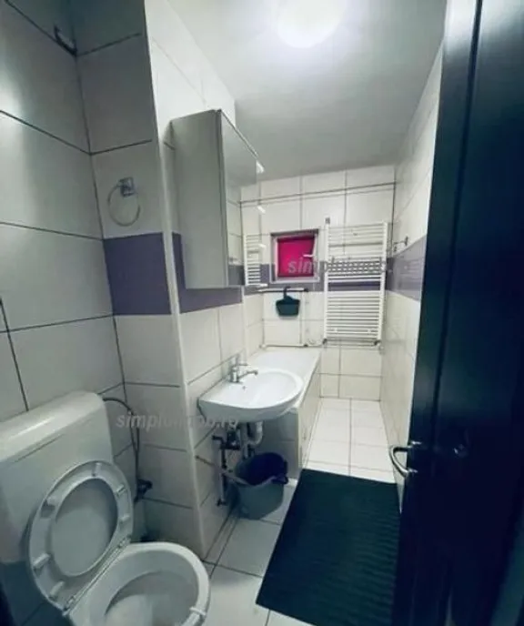 Metrou Piata Sudului 2 camere decomandat sector 4