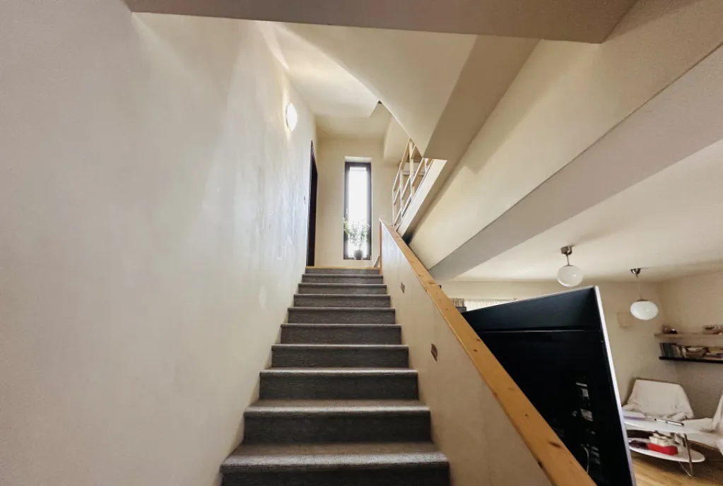 Vila spectaculoasa 240 mp construiti 330 mp teren duplex