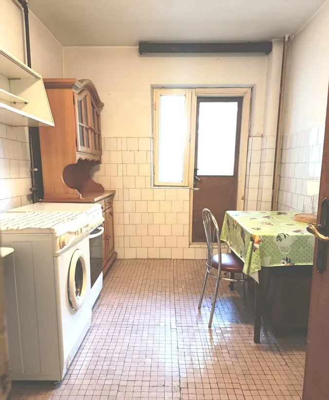 13 Septembrie Margeanului apartament decomandat etaj intermediar