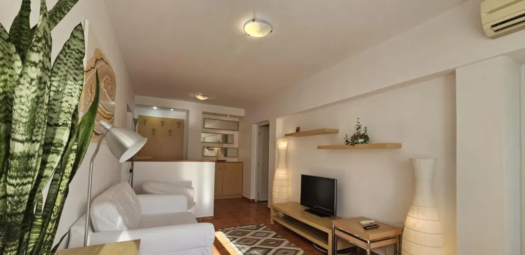 Apartament 3 camere Expozitie