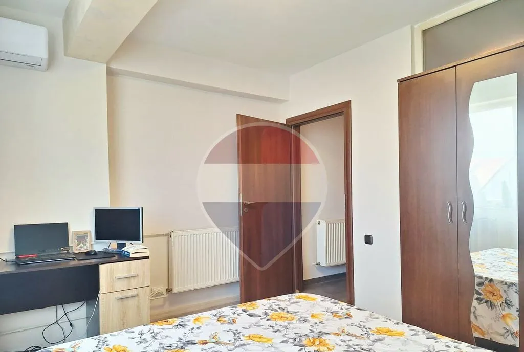 Apartament cu 2 camere de vanzare in zona Aparatorii Patriei