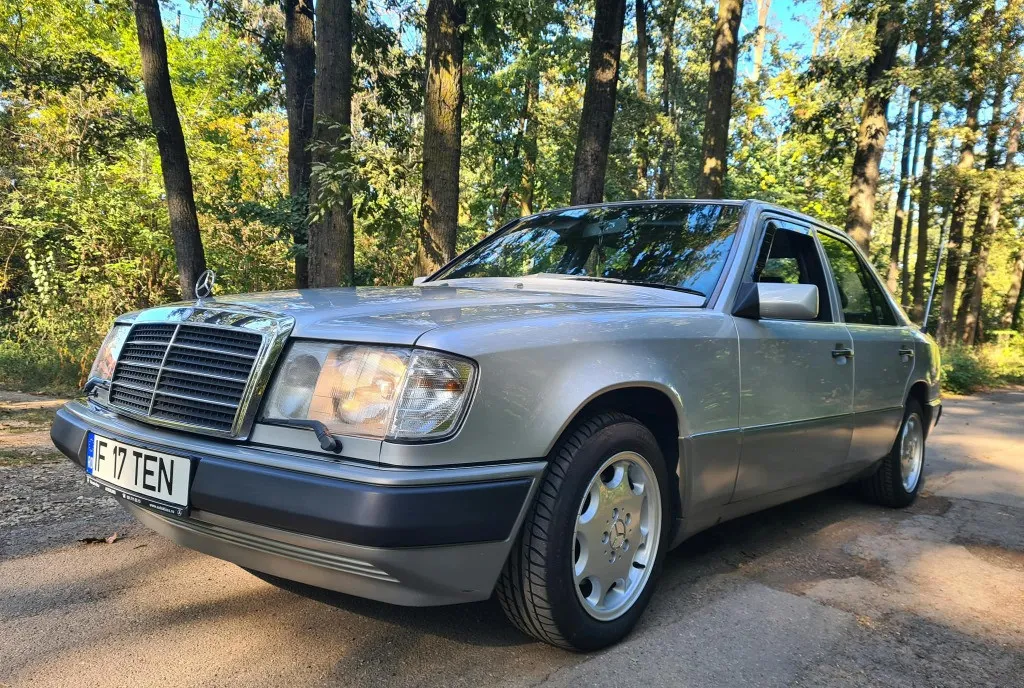 Mercedes W124 an1990 13 000 eur