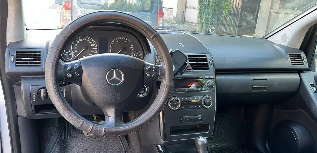 Mercedes Benz A 160 1 950 eur