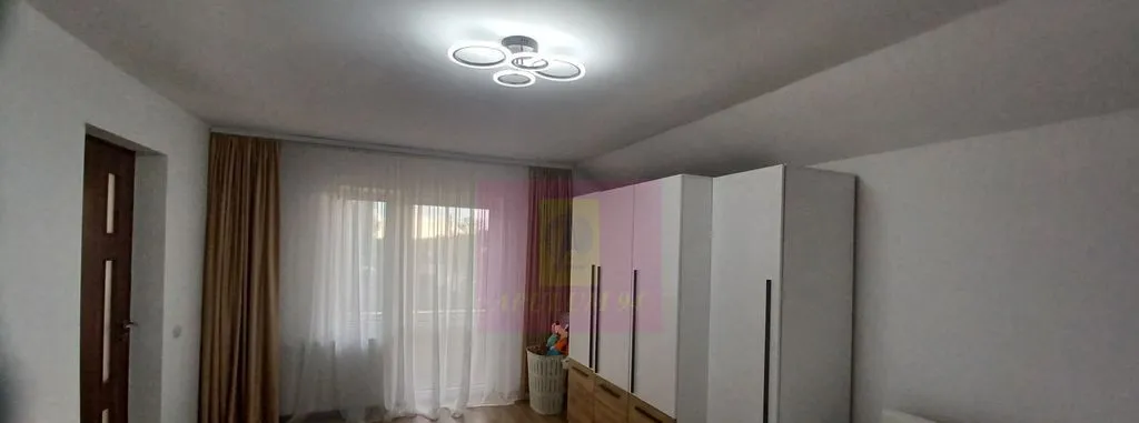 Sabareni casa 2009 P 1 terasa garaj curte 315 mp