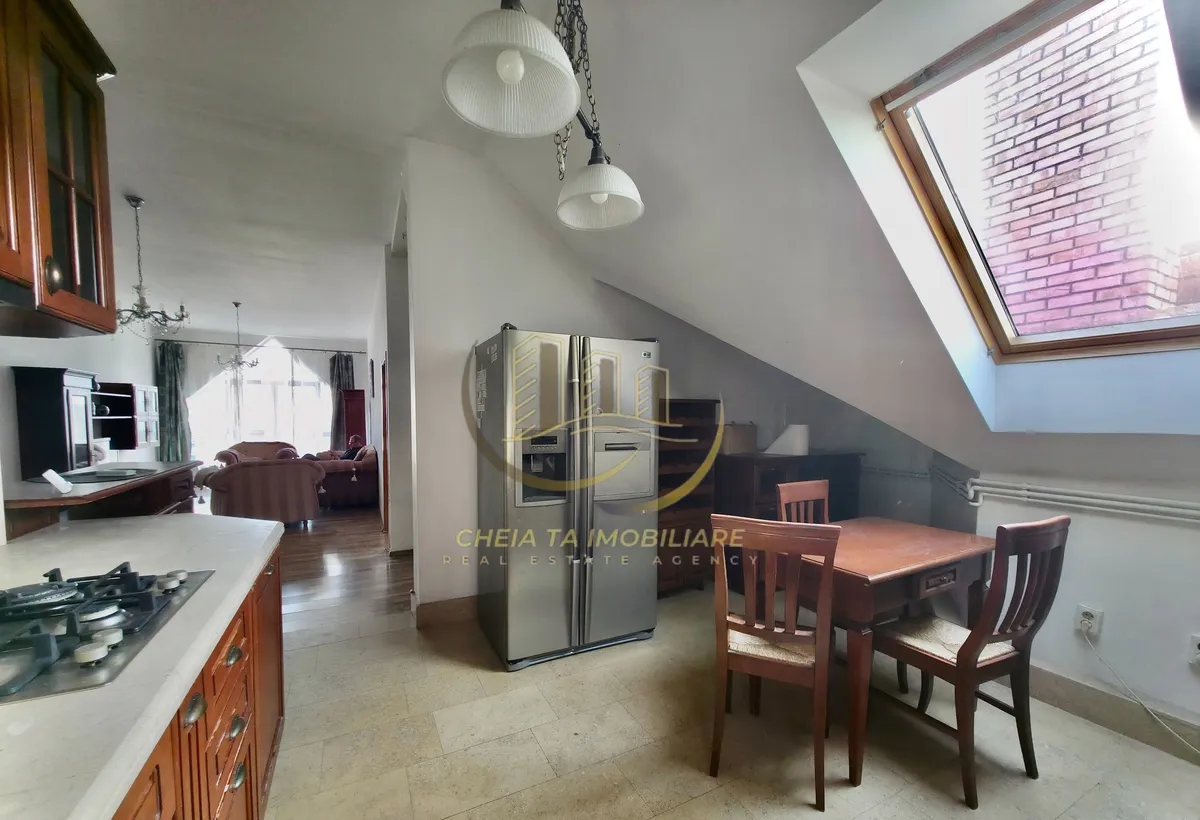 Cluj Napoca Penthouse 167 mp Alverna 2 parcari