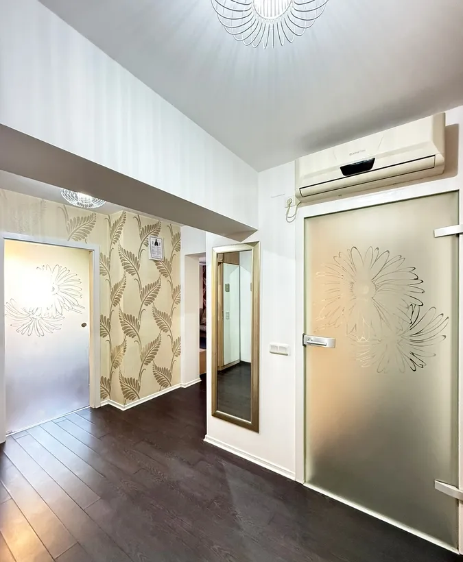 13 Septembrie / Maria Cuntan Apartament 4 Camere Dec 100 mp 2 Bai