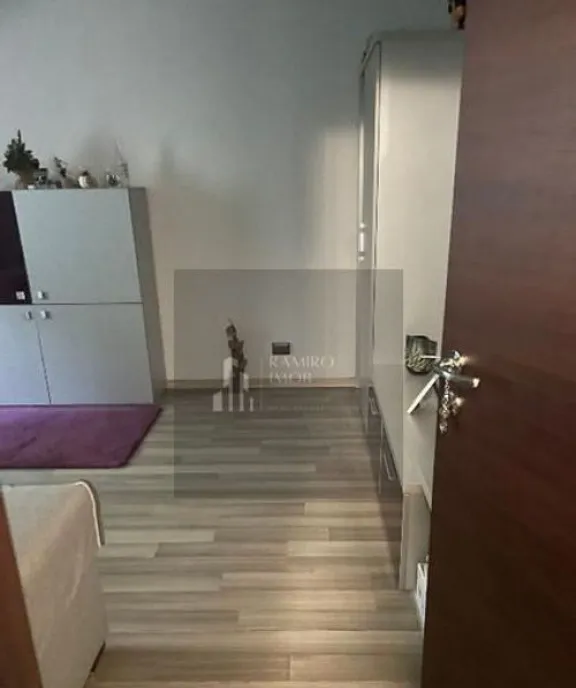 Apartament 2 camere decomandat/balcon/boxa Alexandru Obregia