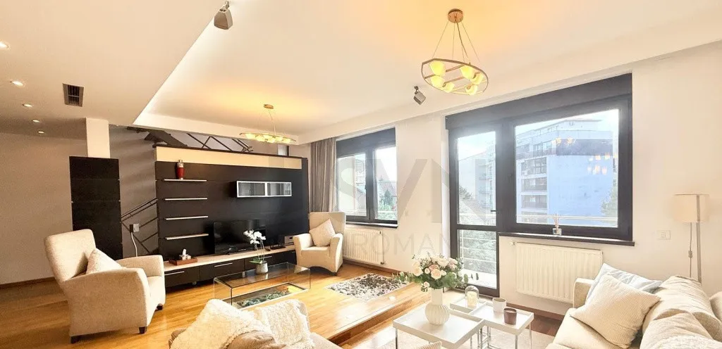 Duplex spatios/5 camere/4 balcoane/ 2 garaje/ herastrau