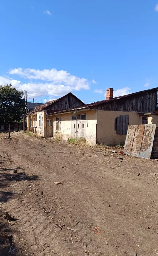 Tecuci Strada Plutonier Bogdan langa scoala 6