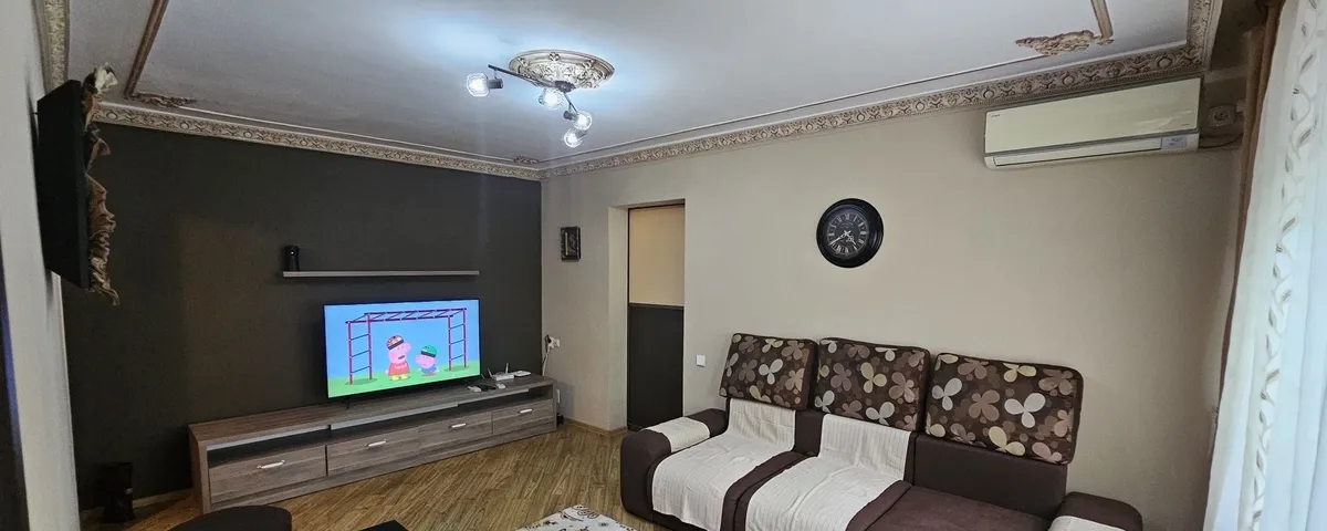 Tei Apartament cu 2 camere renovat modern