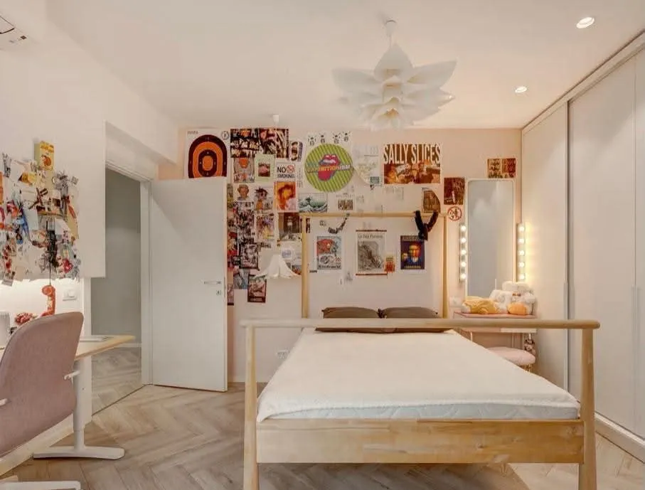 Calea Calarasilor Duplex 4 camere in zona Delea Veche 200 mp 3 bai si 2