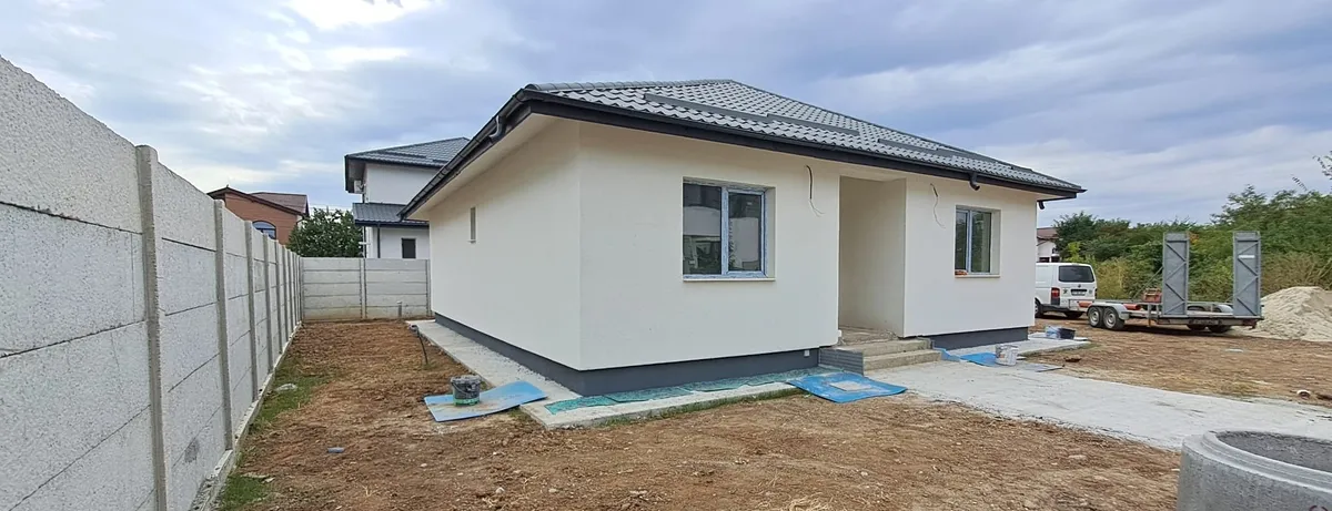 Dragomiresti Deal casa 4 camere teren 500 mp utilitati