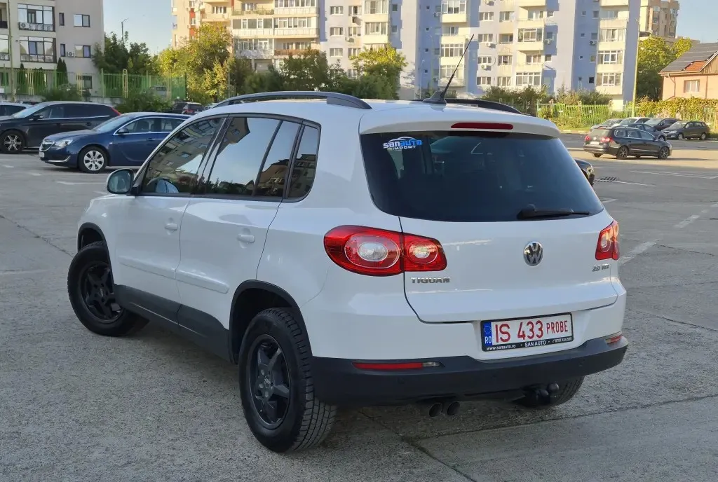 VW Tiguan 4x4 2009 2 0 TDI 140 CP euro 5 automata / RATE fara avans 7 490 eur