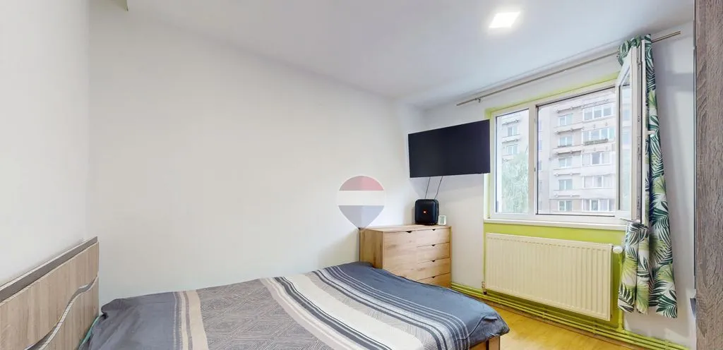 Apartament 3 camere cu potential Parcare si beci Zona linistita