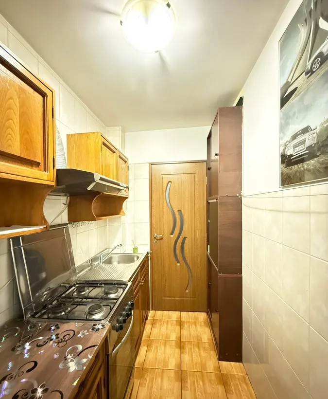 Berceni Luica apartament 2 camere mobilat si utilat 330 eur