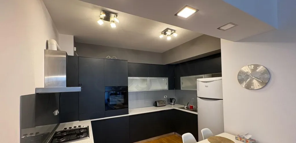 Apartament 3 Camere I Scoala Americana