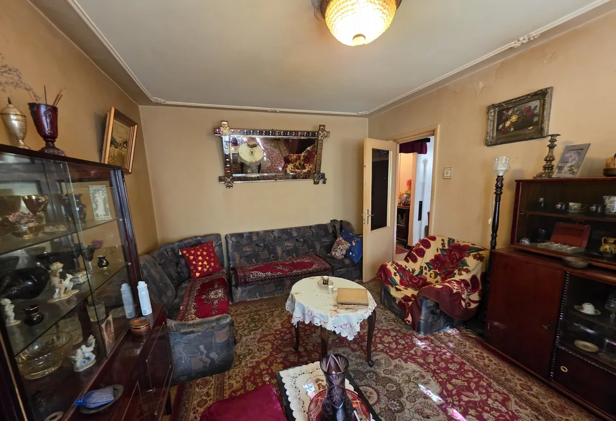 Drumul Taberei Aleea Lunca Siretului Vanzare 3 camere etaj 1/4 decomandat