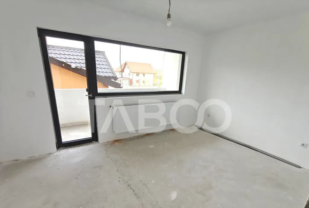 Apartament 2 camere 54 mp utili cu balcon si loc de parcare