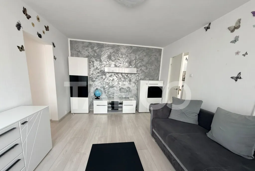 Apartament modern de vanzare 2 camere semidecomandate zona R