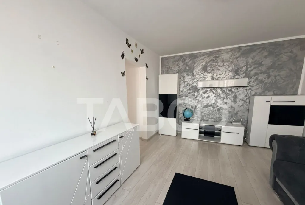 Apartament modern de vanzare 2 camere semidecomandate zona R