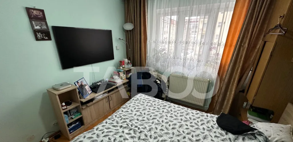 Apartament 3 camere etaj 1 parcare pivnita comision