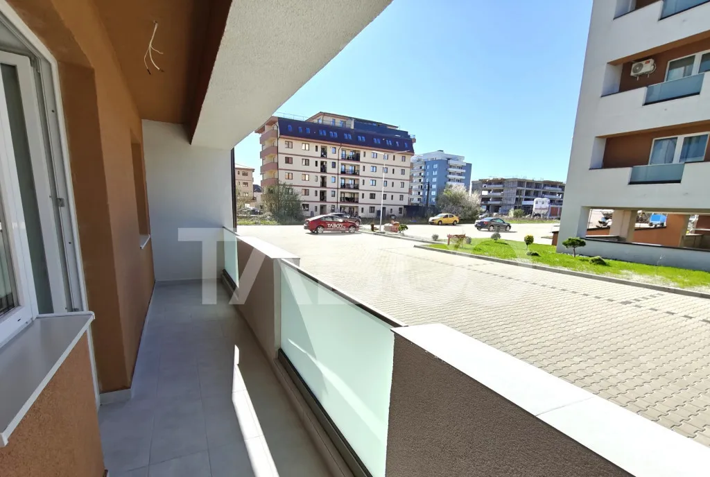 Apartament decomandat 3 camere la cheie intabulat Comi