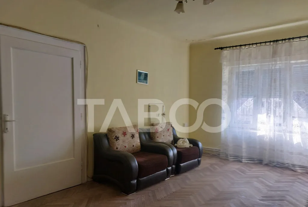 Apartament 88 mp 3 camere pivnita gradina centra