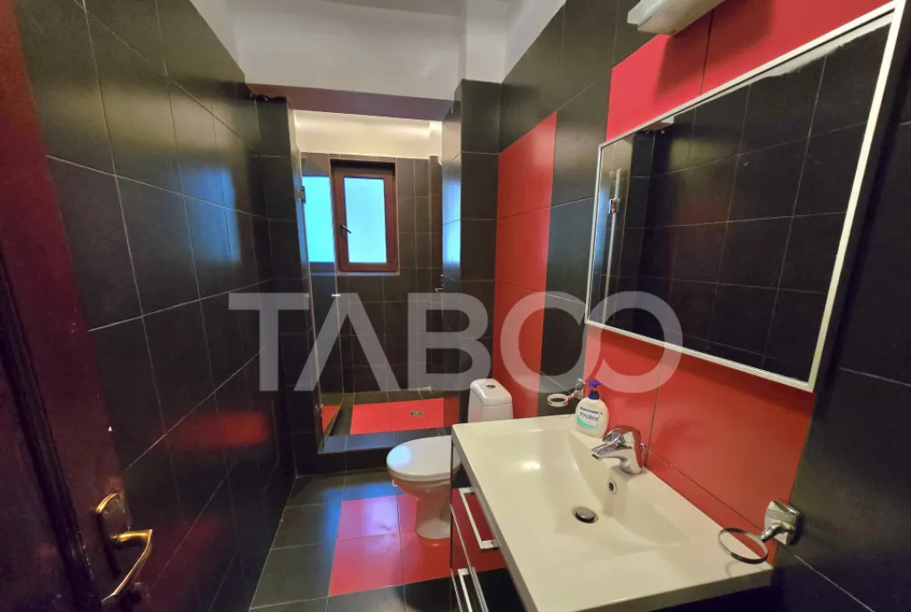 Apartament 3 camere 2 balcoane 2 bai 105 mpu etaj 1 Calea Du