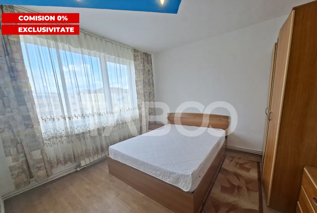 Apartament de vanzare cu 3 camere si balcon Mihai Viteazul l