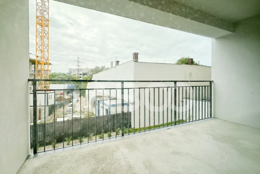 Apartament cu 3 camere semifinisat bloc nou de vanzare in Ce